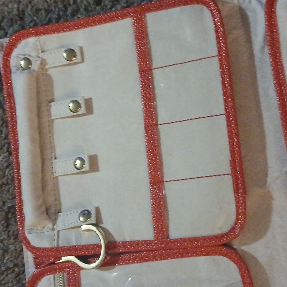 Kendra Scott Red Pebble Leather Jewelry Travel Case - Picture 11 of 16